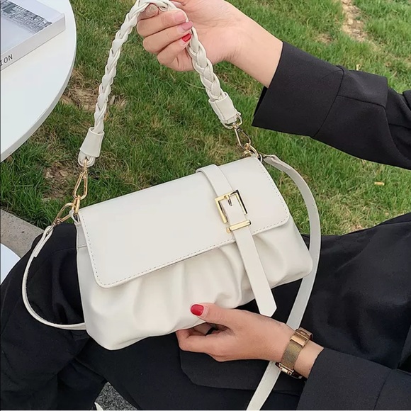 Purse - Picture 2 of 6